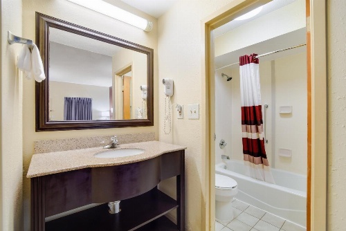 Red Roof Inn Augusta - Washington Road image 1